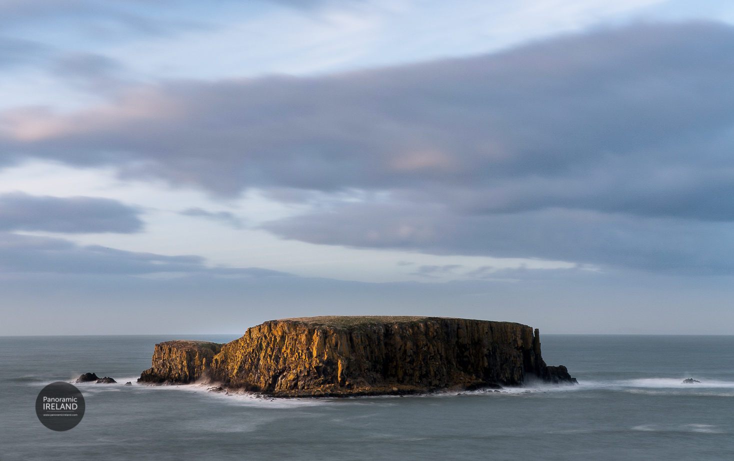 Sheep Island, Causeway Coast - Antrim Sheep Island, Causeway Coast - Antrim