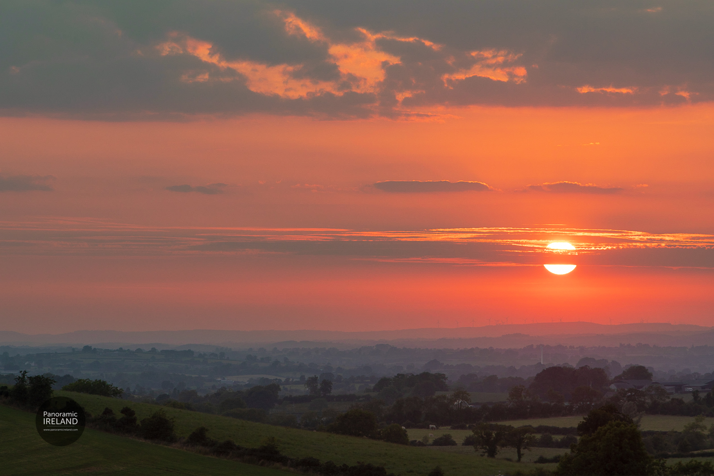 Red Sky at Night, Shepherd's Delight over Ireland Red Sky at Night, Shepherd's Delight over Ireland