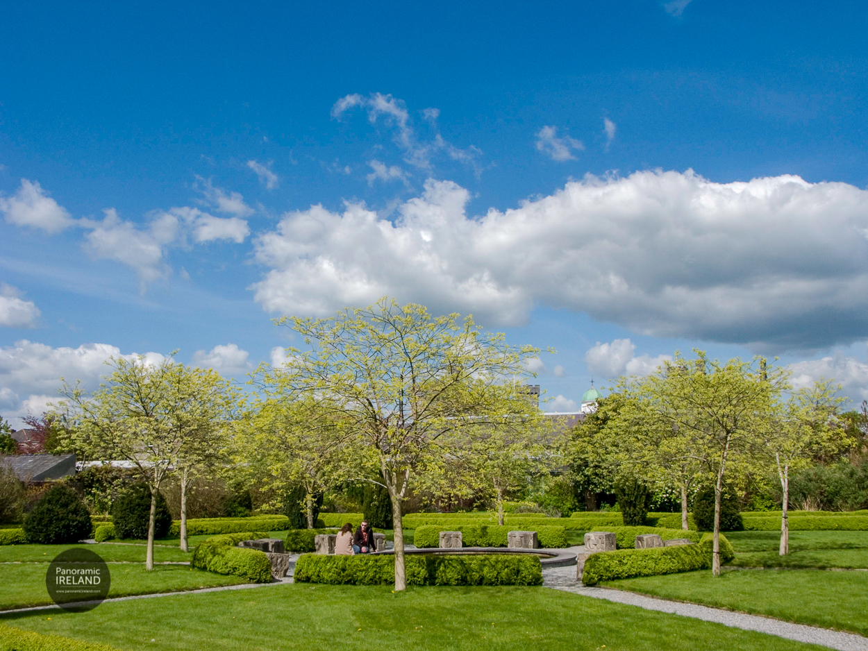 Gardens of Butler House, Kilkenny Gardens of Butler House, Kilkenny