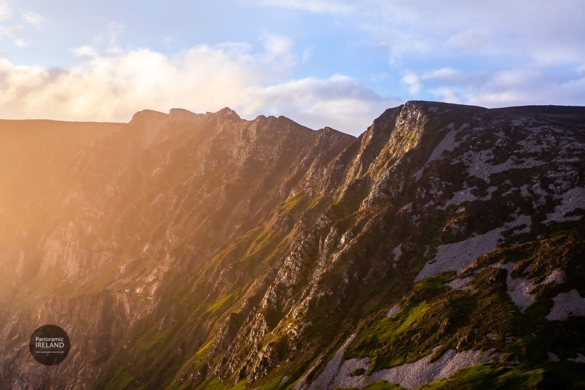 Golden Light on Ireland&#039;s Wild Atlantic Way, Slieve League, Co. Donegal