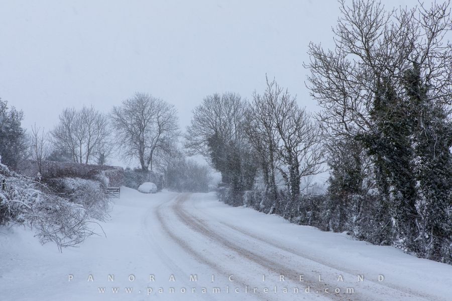 Ireland&#039;s Snowy Country Roads