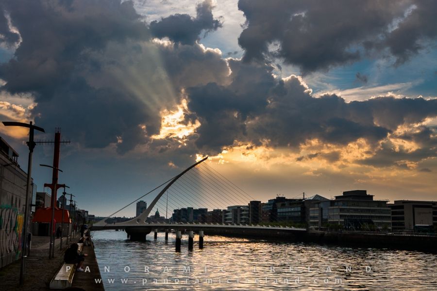 Crepuscular Rays in Dublin